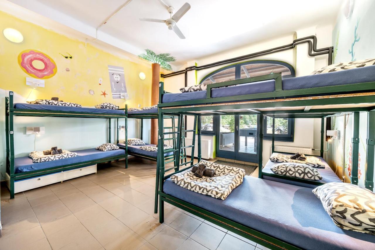 Island Hostel Budapest (Adults Only) Ngoại thất bức ảnh