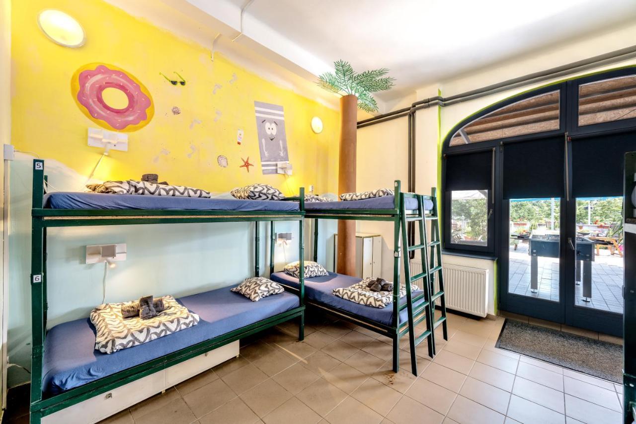 Island Hostel Budapest (Adults Only) Ngoại thất bức ảnh Hostel in Prague