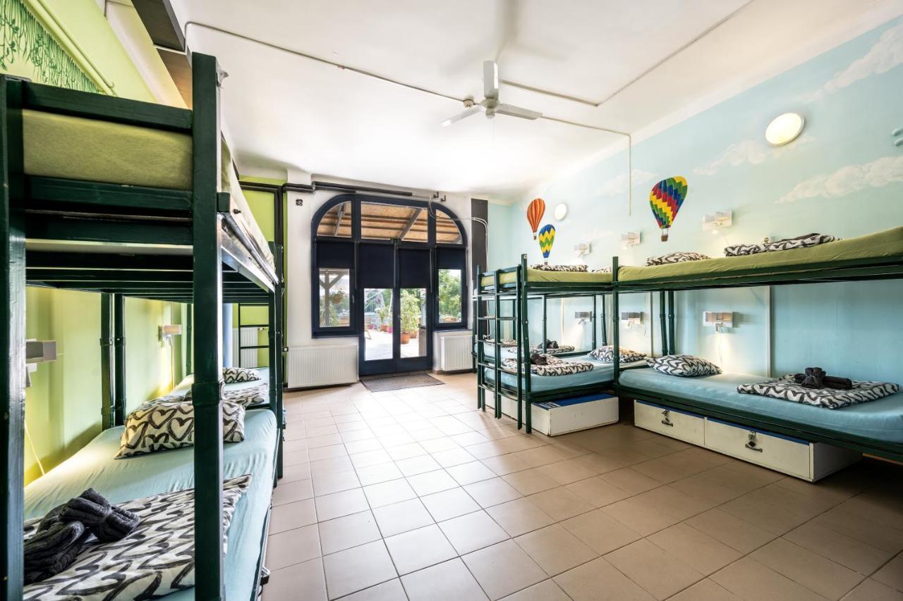 Island Hostel Budapest (Adults Only) Ngoại thất bức ảnh