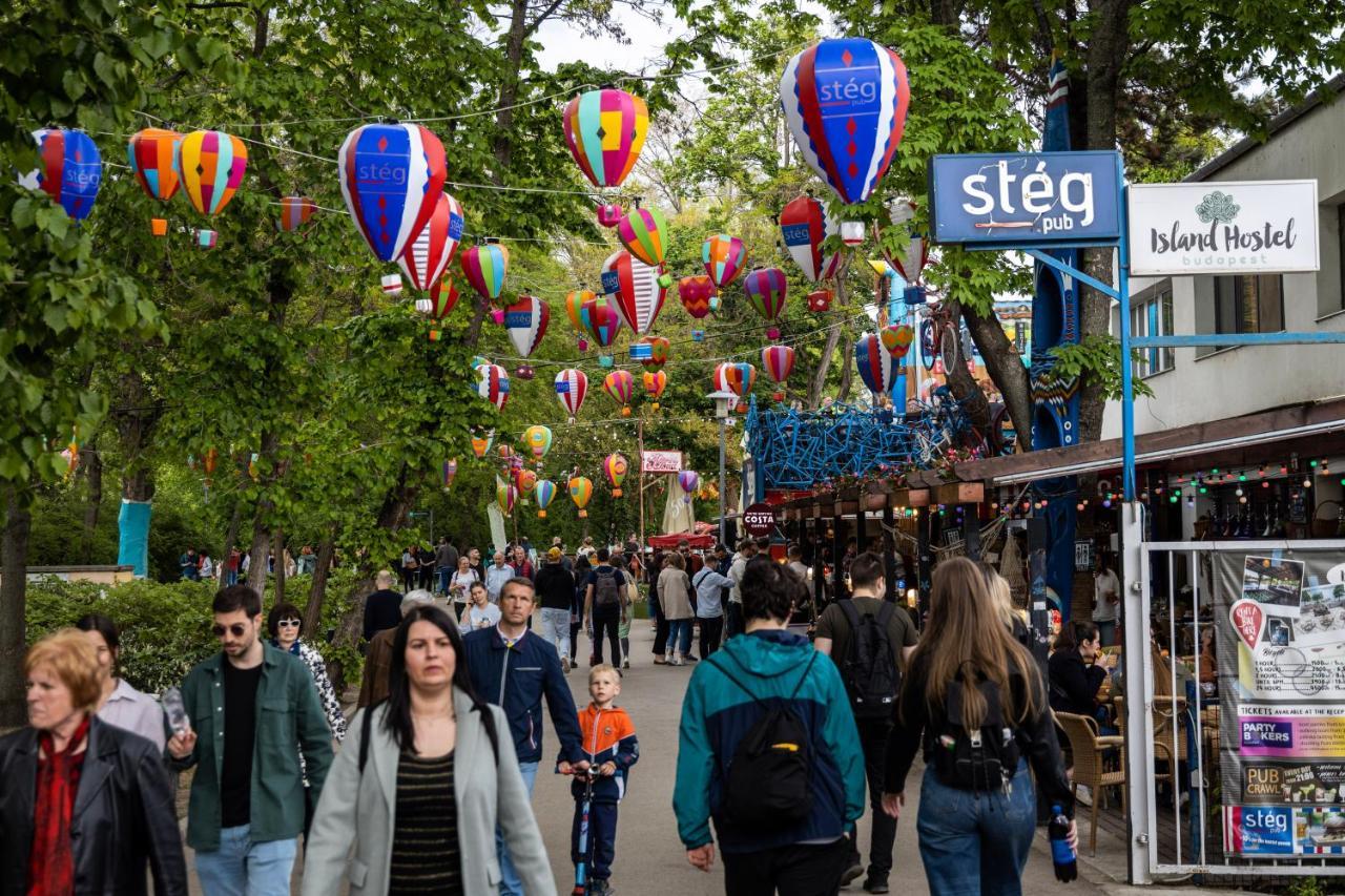 Island Hostel Budapest (Adults Only) Ngoại thất bức ảnh The 2019 Stockholm Pride