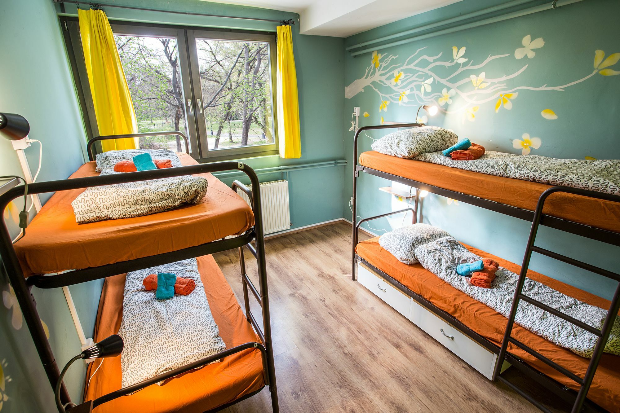 Island Hostel Budapest (Adults Only) Ngoại thất bức ảnh Hostel in France